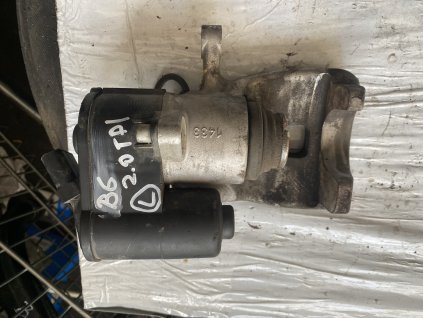 Brzdový třmen levy VW Passat B6 2.0TDI