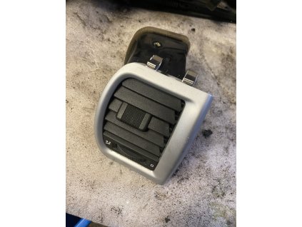Průduch ventilace Pravy Škoda Fabia 2 5J0 819 702 5J0819702