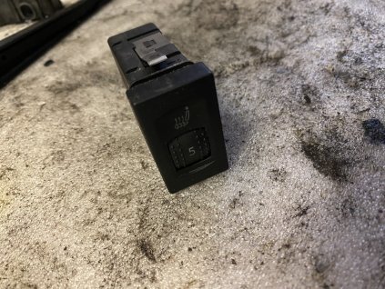 Ovládání vyhřevu sedadel 3B0 963 563 D 3B0963563D