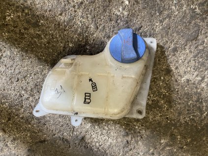 Vyrovnávací nadobka chladicí kapaliny Škoda VW Seat Audi 8D0 121 403 L 8D0121403L