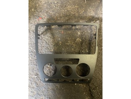 Rámeček autorádia a ovládání Topeni a klimatizace Škoda Octavia 2 1Z0 858 069 1Z0858069