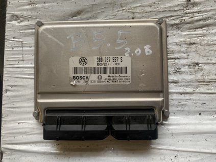 Řídicí jednotka motoru VW Passat B5.5 2.0B 3B0 907 557 S 3B0907557S