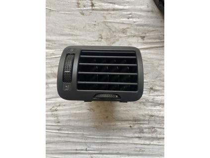 Průduch ventilace pravý přední VW Passat B5.5 3B0 819 704 D 3B0819704D