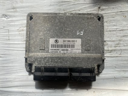 Řídicí jednotka motoru Škoda Fabia 1 047 906 033 C 047906033C