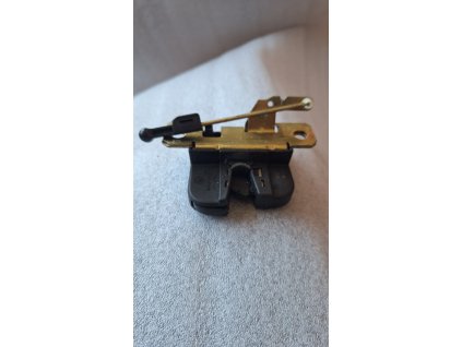 Zámek kufru VW  New Beetle 1C0827505C 1C0 827 505 C