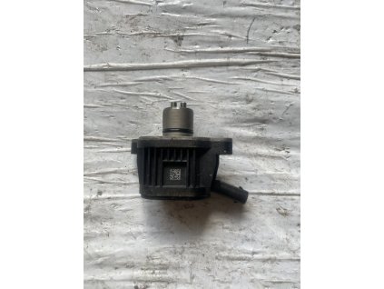 Magnetický ventil pro víko hlavy válců 04E 906 048 A 04E906048A