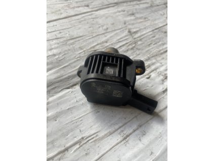 Magnetický ventil pro víko hlavy válců 04E 906 048 A 04E906048A