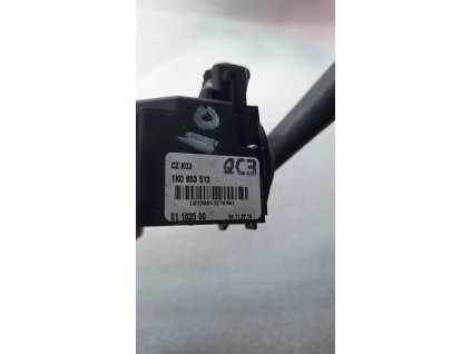 Páčka pod volant k ovládání směrových světel Škoda Octavia 21K0953513 1K0 953 513