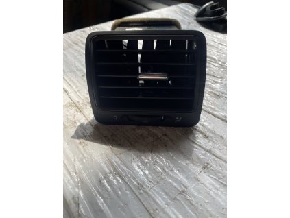 Průduch ventilace VW Golf V 1K0 819 709 1K0819709
