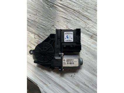 Motorek stahování oken 1K0 959 701 K 1K0959701K 1K0 959 793 G 1K0959793G