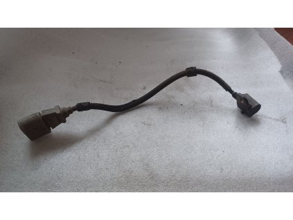 Senzor polohy vačkového hřídele pro vozy Škoda VW Audi Seat 9805940