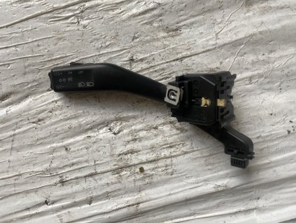 Ovládací pačka směrových světel S TEMPOMATEM VW Golf V 1K0 953 513 A 1K0953513A