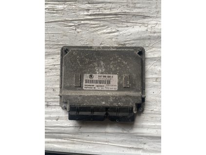 Řídicí jednotka motoru 047 906 033 E 047906033E