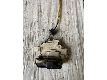 Zámek dveří Audi A6 4F 4F0 839 015 4F0839015