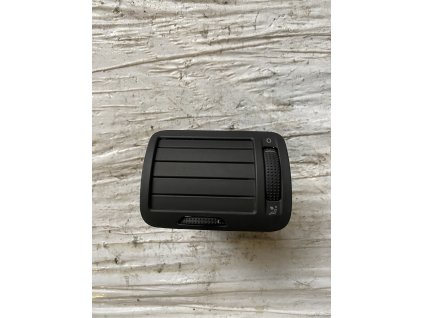 Průduch ventilace levy VW Passat B5 3B0 819 703 A 3B0819703A