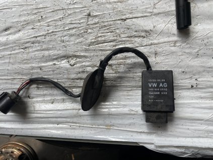 Řídicí jednotka čerpadla paliva 1K0 906 093 G 1K0906093G