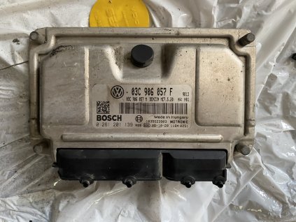 Řídicí jednotka motoru Škoda Fabia 2 03C 906 057 F 03C906057F