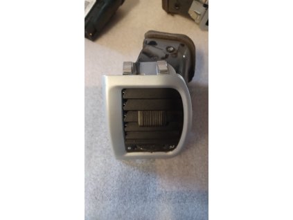 Průduch ventilace levý Škoda Fabia 2 Roomster 5J0 819 701 C 5J0819701C