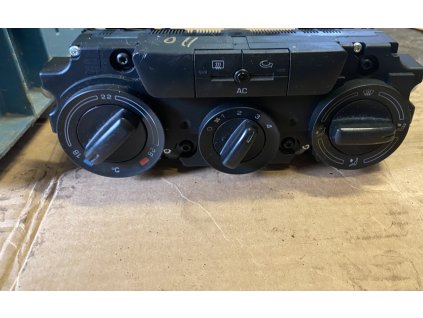 Ovládání topení a klimatizace Škoda Octavia 2