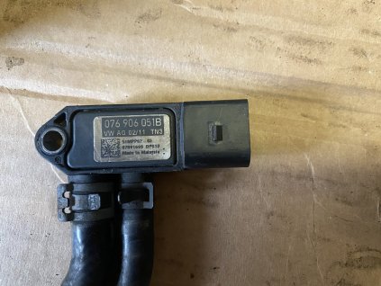 Senzor odchylky tlaku 076 906 051 B 076906051B