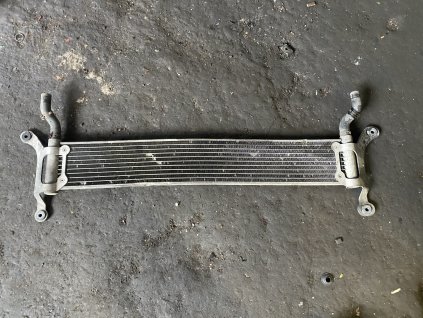 Přídavný chladič Audi Q7 VW Touareg 7L6 121 212 B 7L6121212B