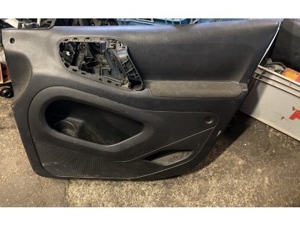Tapecirung čalounění dveří pravé přední Citroen Berlingo 96 812 351 77 9681235177