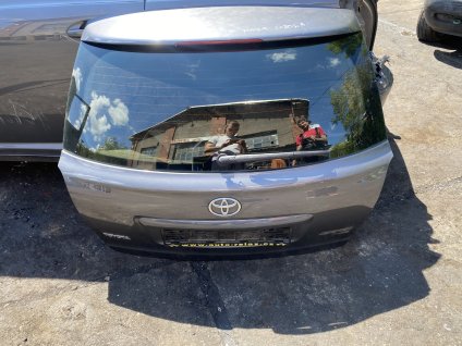Páté dveře Toyota Corrola