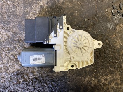 Motorek stahování oken VW Passat B6 Combi 3C9 959 704 3C9959704 975281-200 975281-200