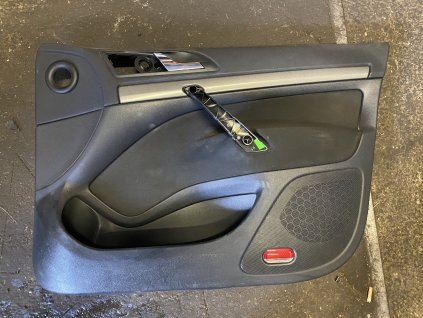 Tapecirung čalounění dveří prave přední Skoda Octavia 2