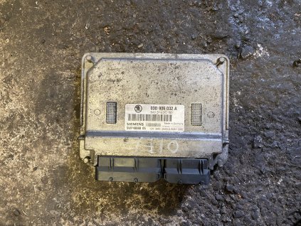 Řídicí jednotka motoru 03D 906 032 A 03D906032A