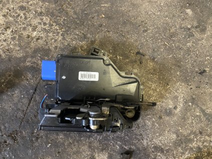 Zamék dveří levý přední 3D1 837 015 3D1837015