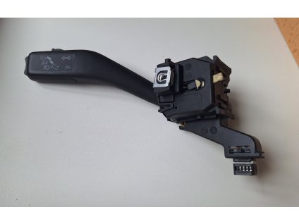 Páčka ovládání směrových světel Škoda Octavia 2