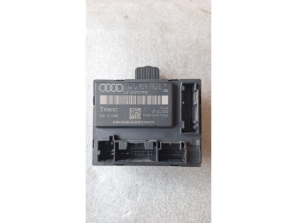 Řídící jednotka dveří pravá přední Audi A6 4F 4F095792E 4F0 959 792 E