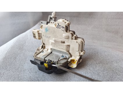 Zámek dveří levý přední Audi A6 4F 4F1837015 4F1 837 015