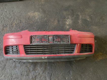 Přední nárazník VW Golf V