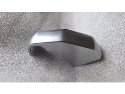Hliníkový pant loketní opěrky Audi A8 D3 4E0864277A 4E0 864 277 A