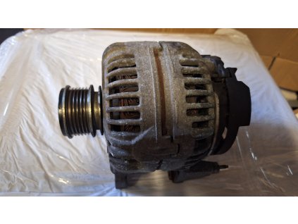 Alternátor  tdi 140 A Octavia 2 superb 2 passat B6 Leon altea toledo a3 06F 903 023 F 06F903023F