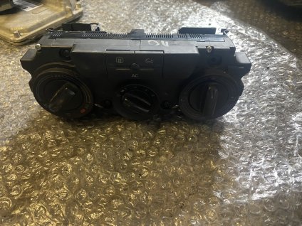 Ovládání topení a klimatizace Škoda Octavia 2