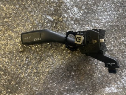 Ovládací páčka směrových světel Škoda Octavia 2 1K0 953 513 1K0953513