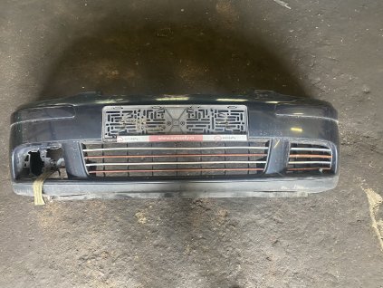 Přední nárazník VW Golf V