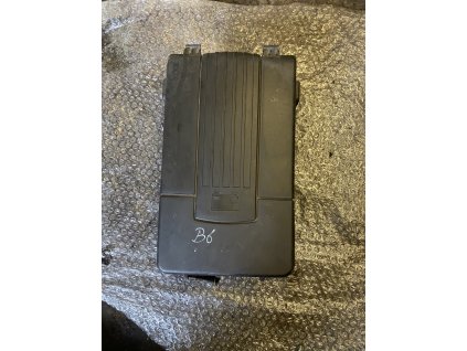 Horní kryt baterie VW Passat B6 1K0 915 443 A 1K0915443A