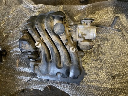 Sání motoru 1.6MPI  VW Škoda 06A 133 205 E 06A133205E