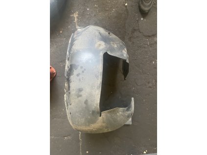 Plastový podběh levý přední  VW Golf VI