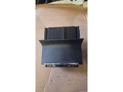 Popelník Škoda Superb 2 3T0 857 962 B 3T0857962B