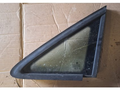 Sklo do karoserie trojúhelník levý vw touran 1T0845411 1T0 845 411