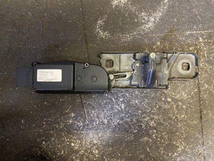 Elektrický zámek pátých dveří Audi A6 Combi 4F9 827 383 E 4F9827383E