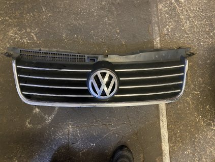 Přední maska VW Passat B5.5