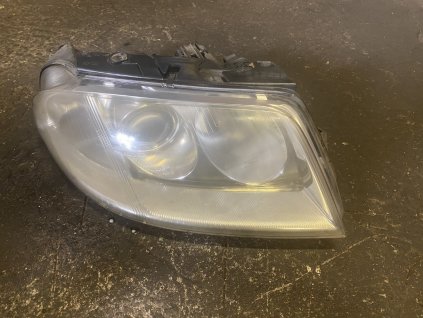 Přední práve světlo VW Passat B5.5 3B0 941 016 AK 3B0941016AK