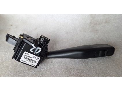 Páčka ovládání směrových světel Škoda Octavia 2 1K0 953 513 A 1K0953513A