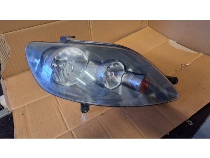 Přední světlomet pravý VW Golf 5 plus 5M0941006B 5M0 941 006 B